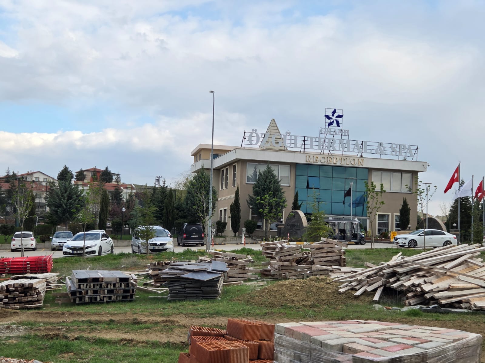 ÖZGÜL TERMAL KARŞISI SATILIK DUBLEKS SIFIR VİLLA